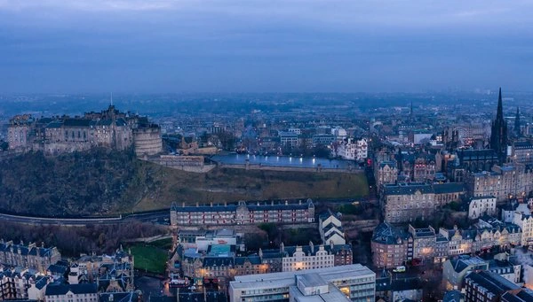 DURHAM-ALNWICK-EDINBURGH